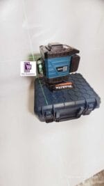 Makita laser level with digital display 4D 16lines two batteries . - Image 3