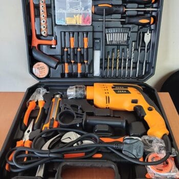Dera DRILL WITH A TOOL SET 750W