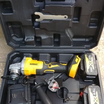 DEWALT CORDLESS ANGLE GRINDER SET