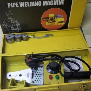 Pipe welding machine
