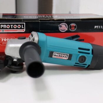 Protool 700w angle grinder