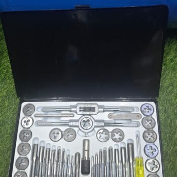 40pcs metallic taps and die