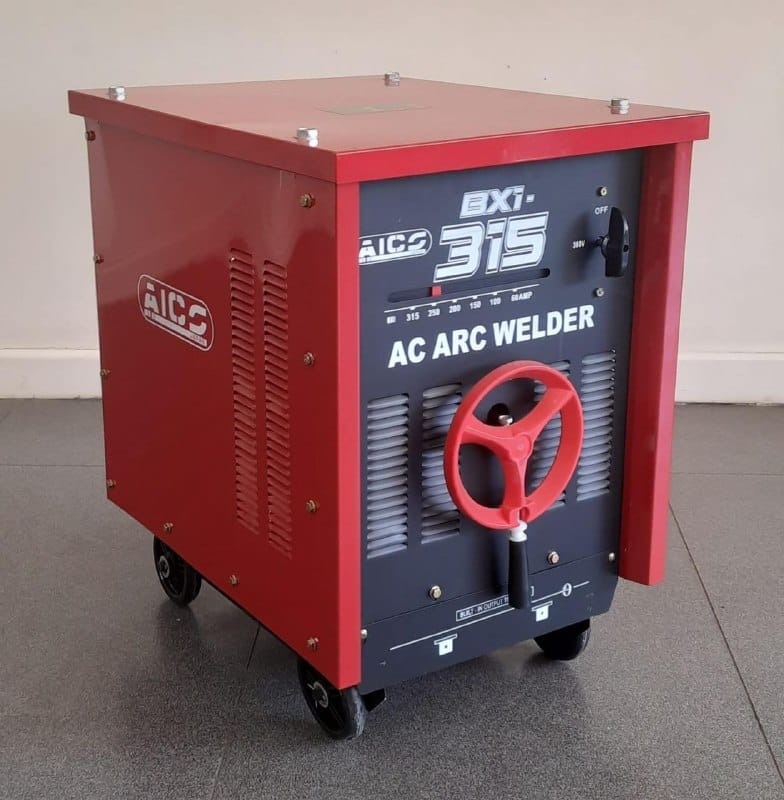 6baa55b8-eb04-40a4-8439-7ce61af66b92 Aico Japan BX1-315 Welding Machine Heavy Commercial 315 Amps - Image 1